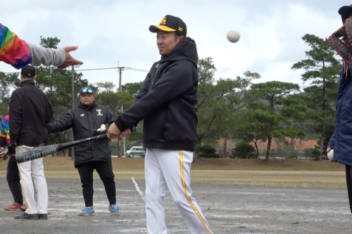 つなGO奄美大島2026 野球 嘉弥真新也 東方伸友