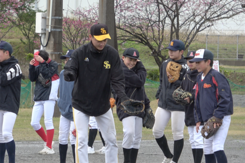 つなGO奄美大島2026 野球 嘉弥真新也 東方伸友